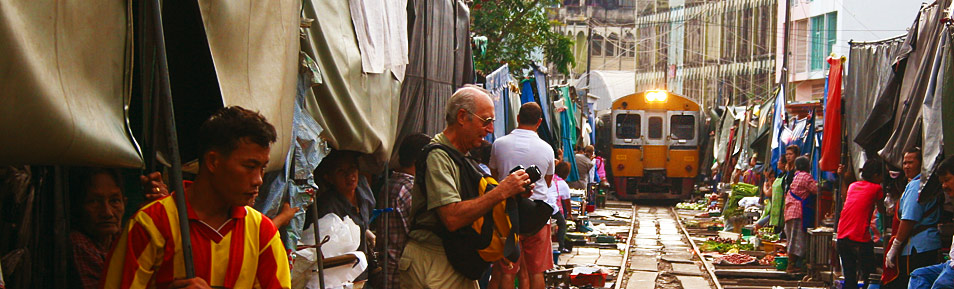 bangkok tour shopping dangerous market